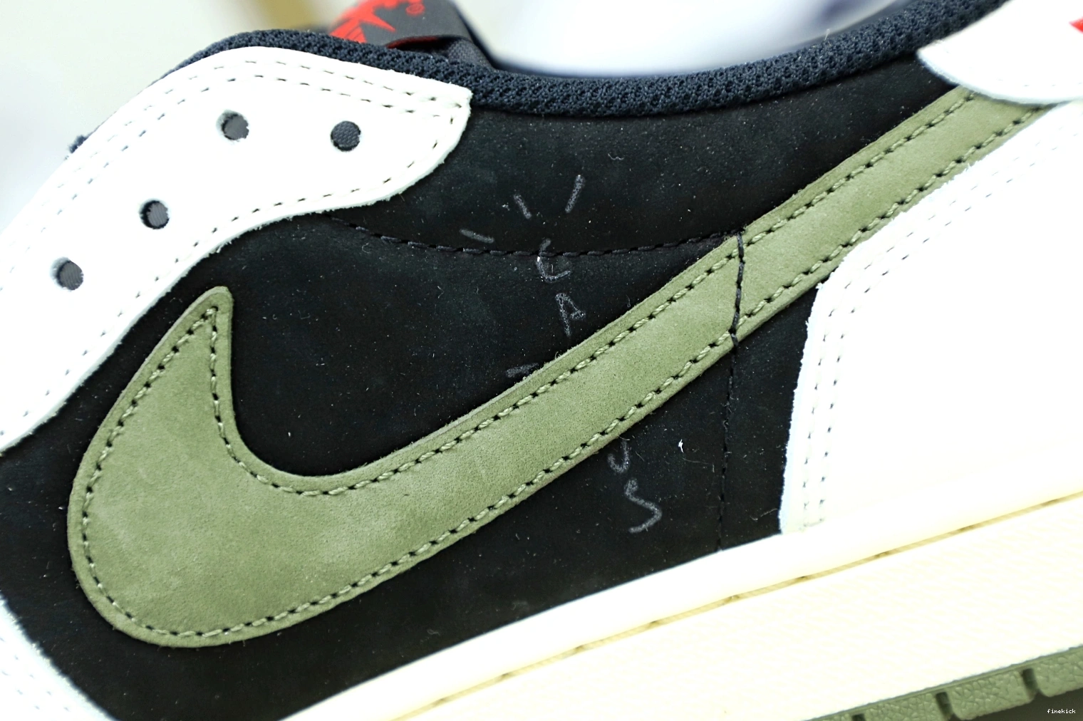 JORDAN LOW 1 “Olive” OG TRAVIS AIR NIKE SCOTT X 1006
